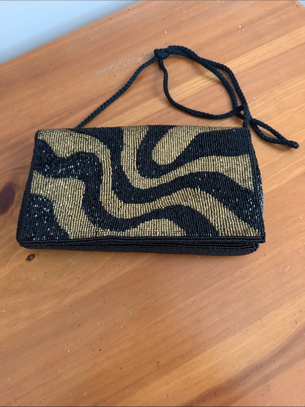Vintage Walborg Black and Gold Beaded Swirl Clutch